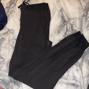 Wonder Wink Scrub Joggers